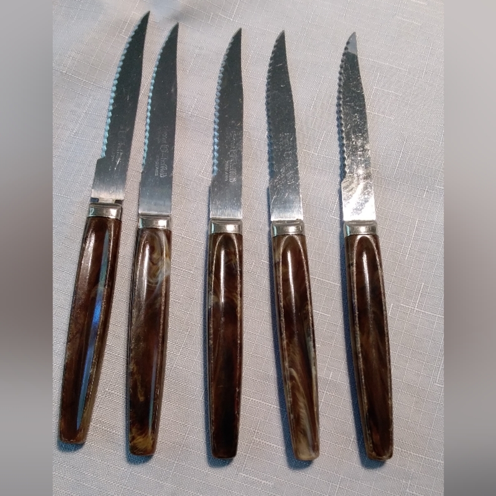 Regent Sheffield Vintage Stainless Steel Bakelite Lot of 5 Knives